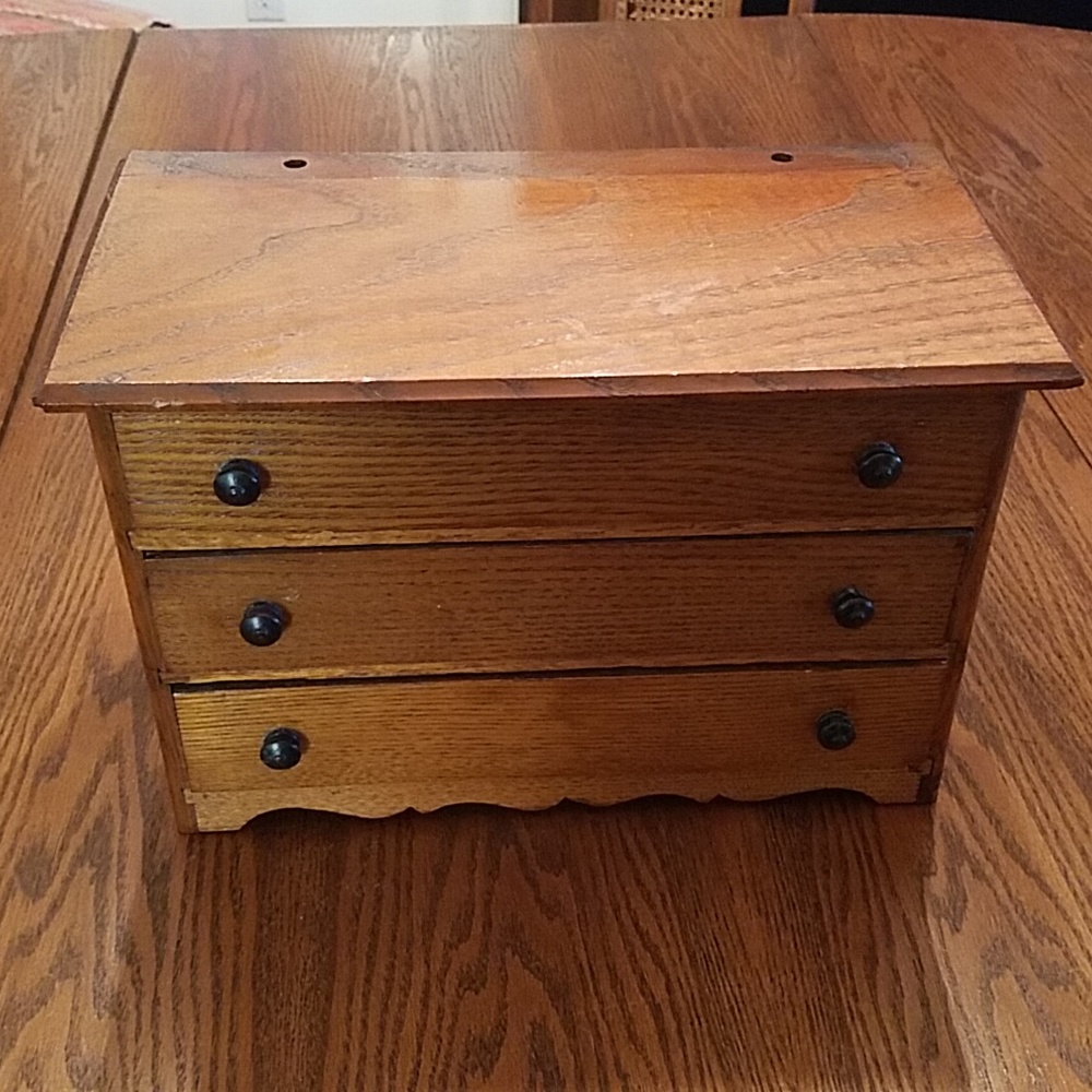 Minature 3 drawer oak chest.